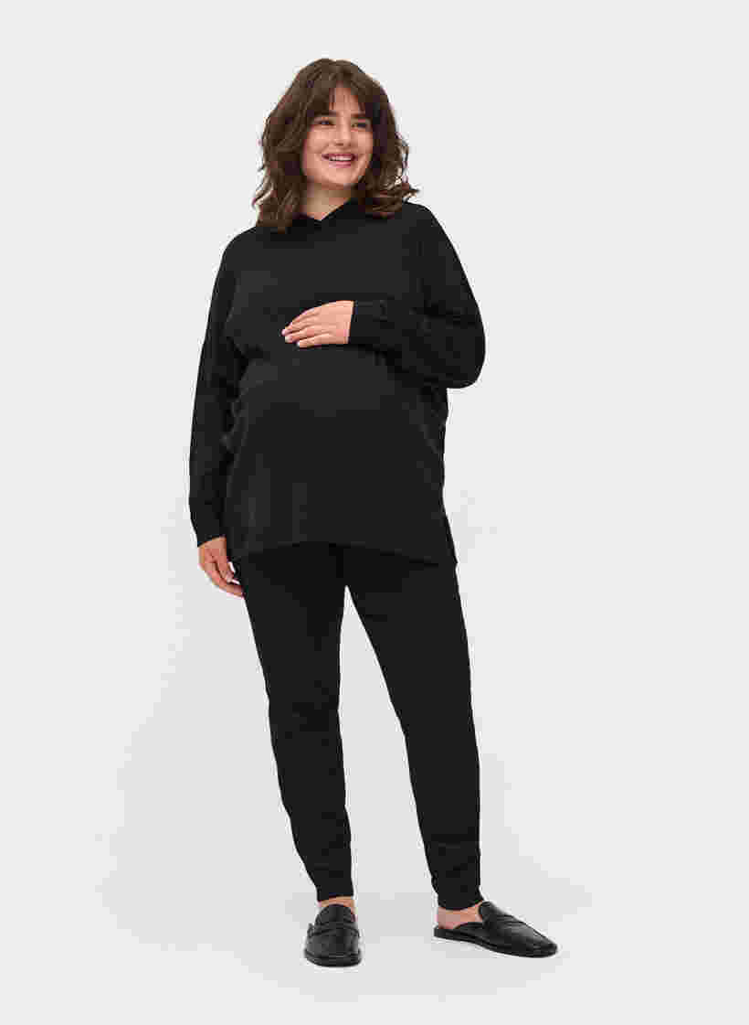 Schwangerschaftzs-Strickpullover mit Kapuze, Black, Model image number 2