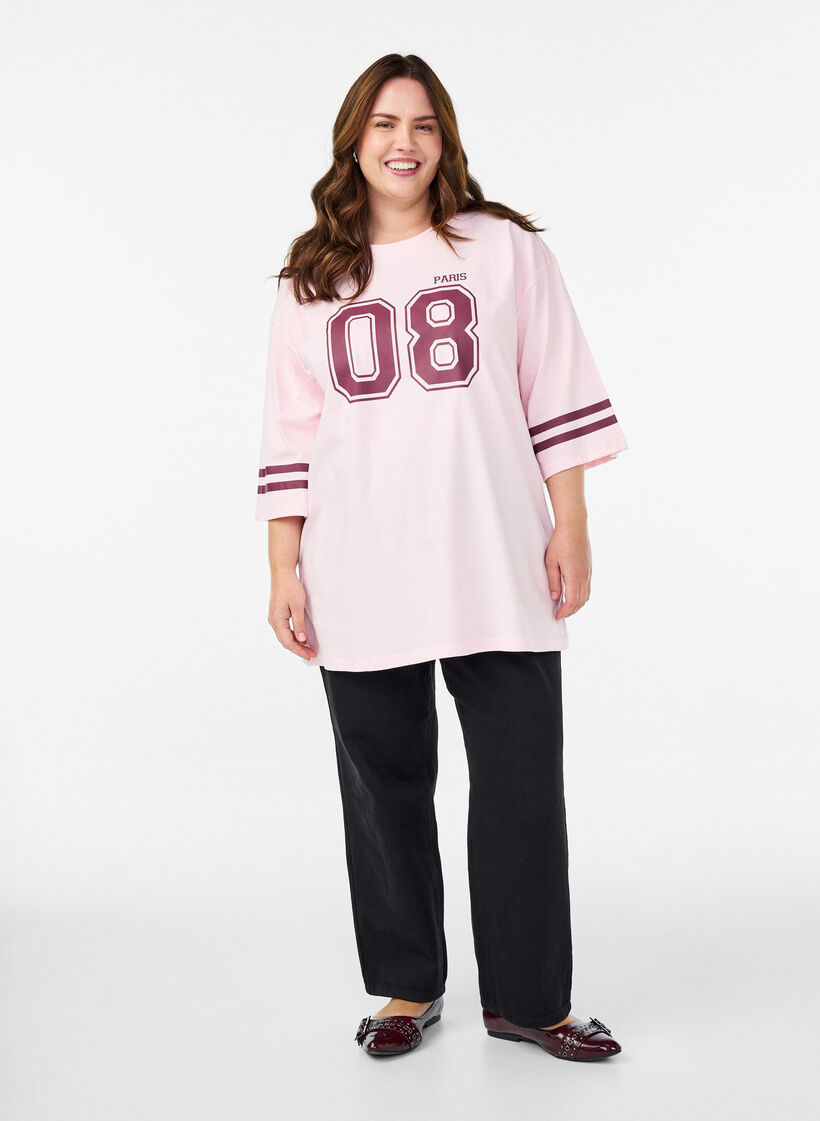 Oversize College-T-Shirt mit 3/4-Ärmeln, Pink, Model image number 1