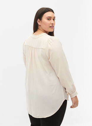 	 Langärmelige Bluse mit V-Ausschnitt, Warm Off-white, Model image number 1
