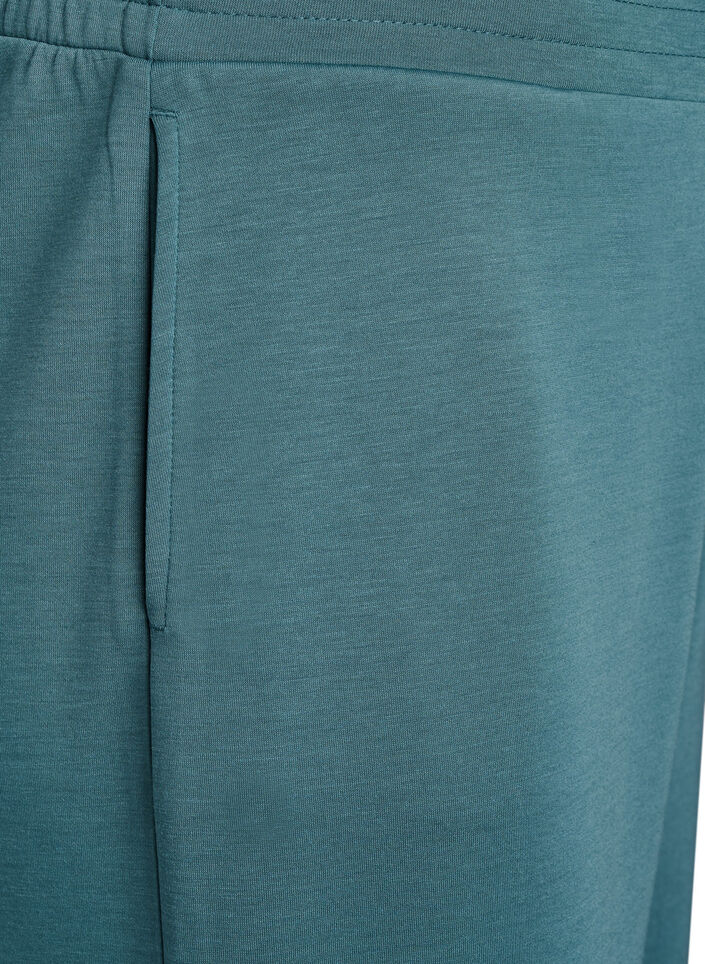 7/8-Hose aus Modal-Mischung mit Taschen, Gr&uuml;n, Packshot image number 2