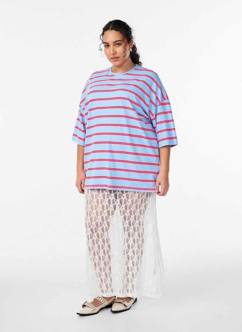 Langer Rock aus transparenter Spitze, Wei&szlig;, Model