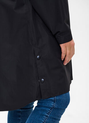 Regenmantel mit Taschen und Kapuze, Black, Model image number 2