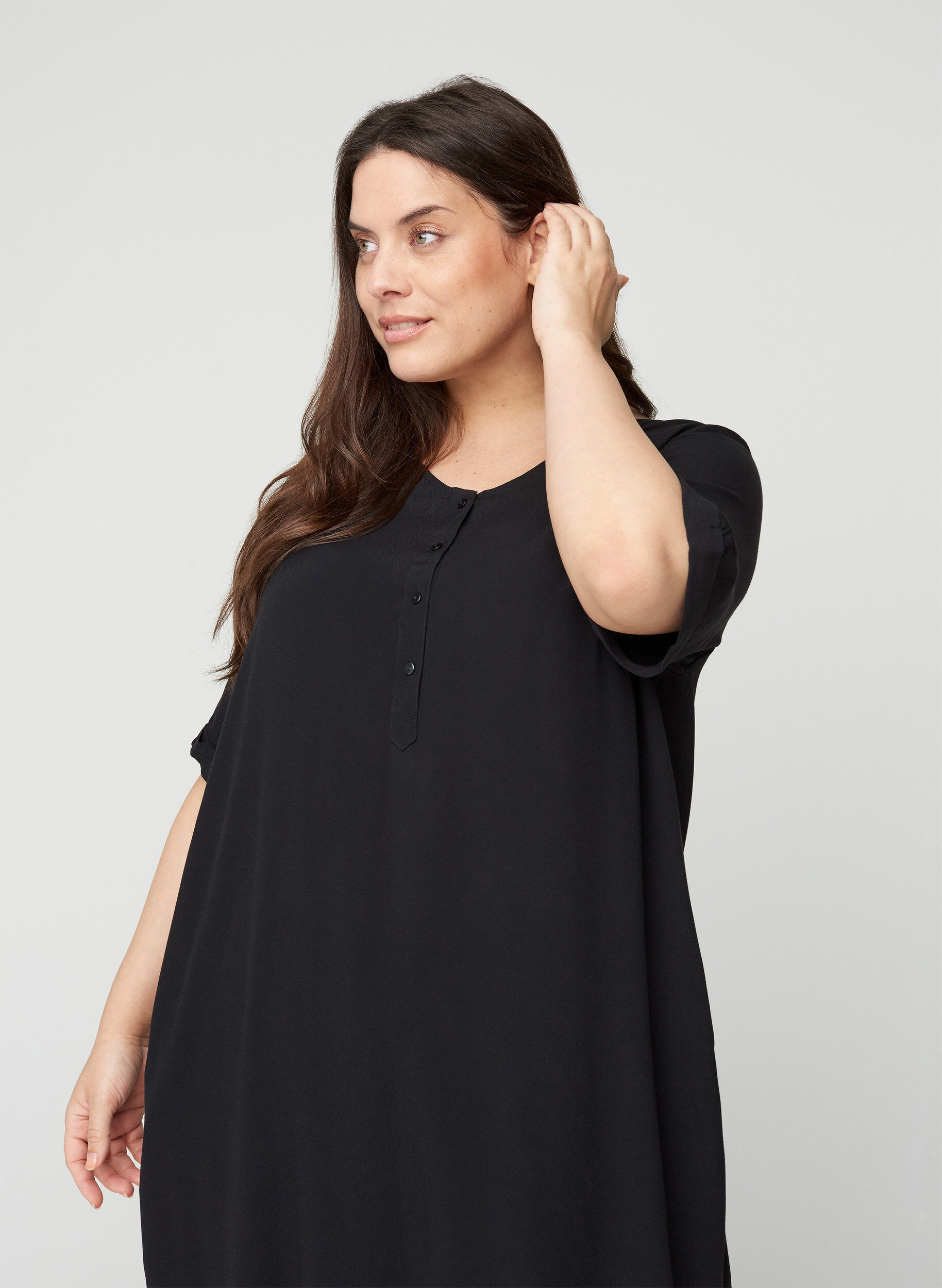 ZizziKurzarm Kleid aus Viskose mit Kn&ouml;pfen, Black, Model image number 1