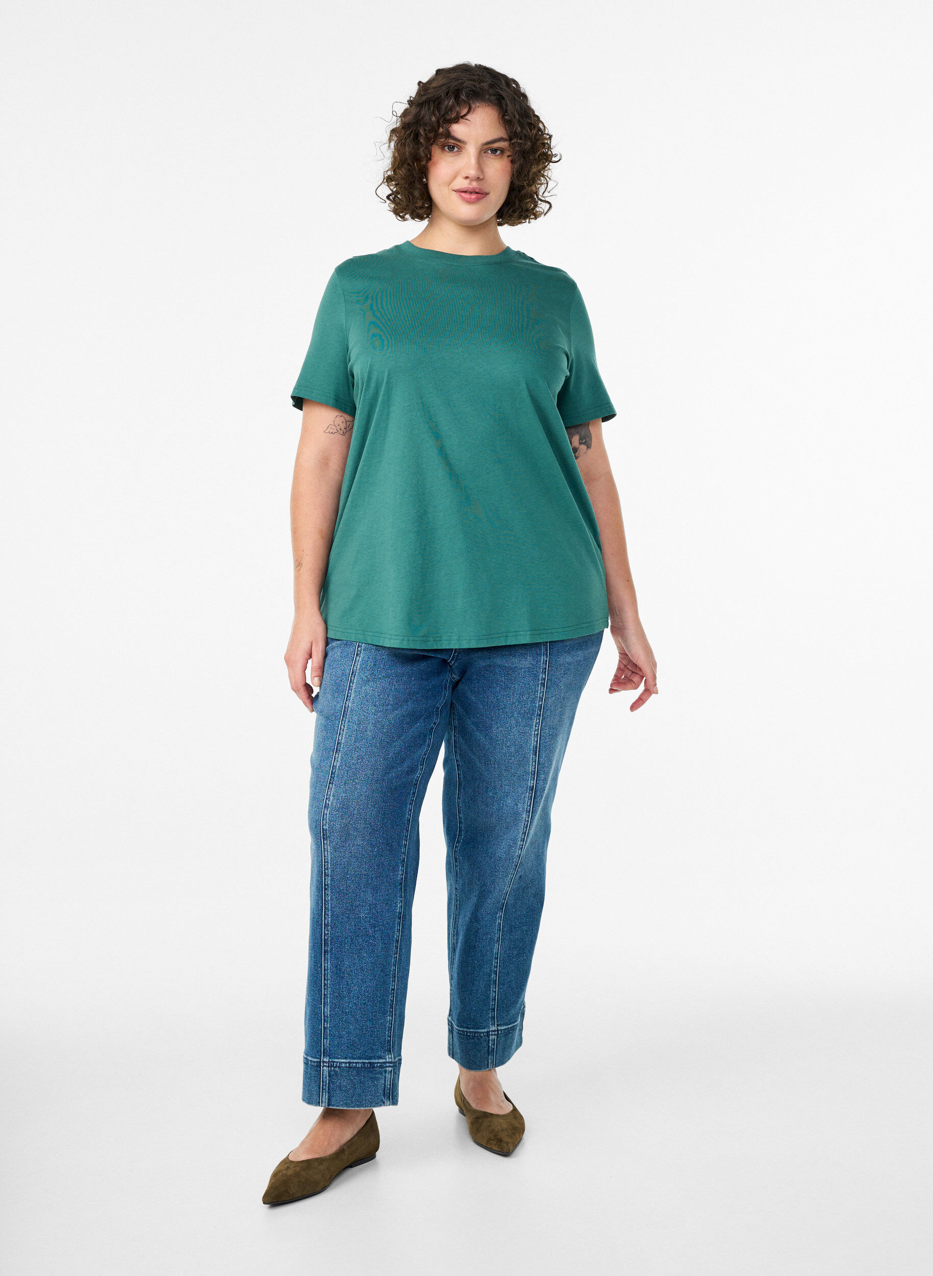 Zizzi Basic-T-Shirt aus Baumwolle mit Rundhalsausschnitt, Gr&uuml;n, Model image number 1