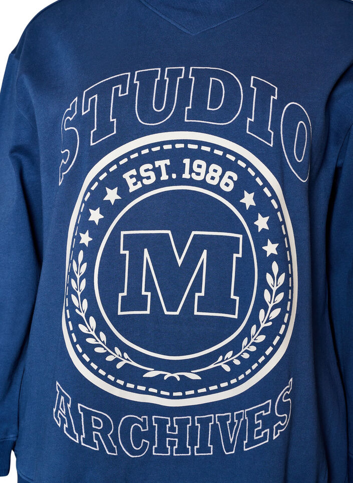 Sweatshirt mit hohem Kragen und sportlichem Frontmotiv, Blau, Packshot image number 2