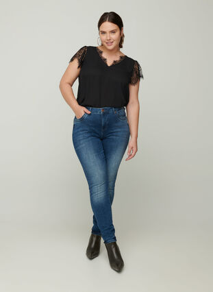Amy Jeans, Blue denim, Model image number 1