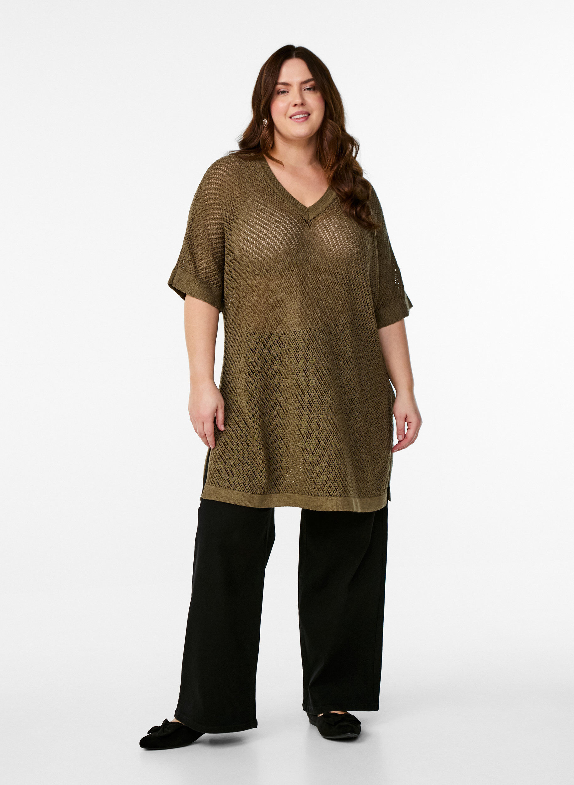 Zizzi FLASH - Kurzarmpullover mit V-Ausschnitt, Gr&uuml;n, Model image number 1