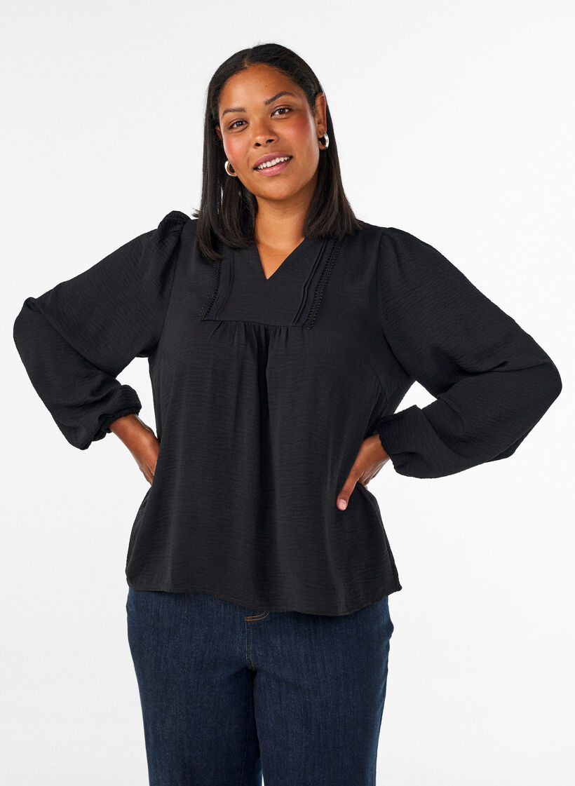 Bluse mit V-Ausschnitt und H&auml;kelband, Schwarz, Model image number 0