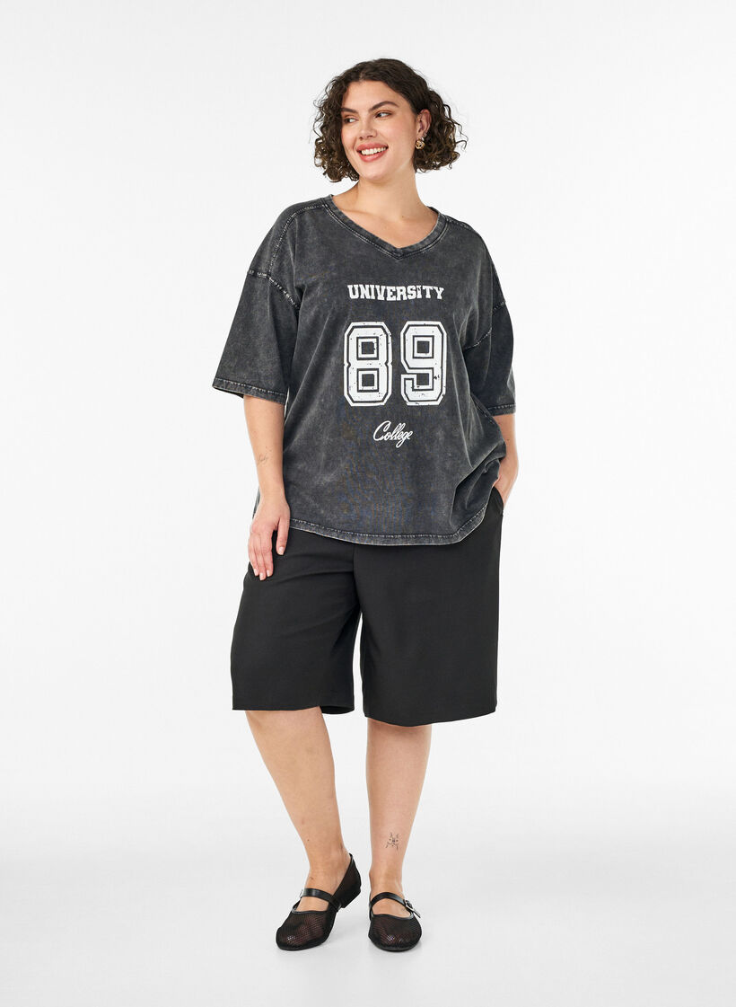 Oversized T-Shirt aus Bio-Baumwolle mit College-Print, Schwarz, Model image number 1