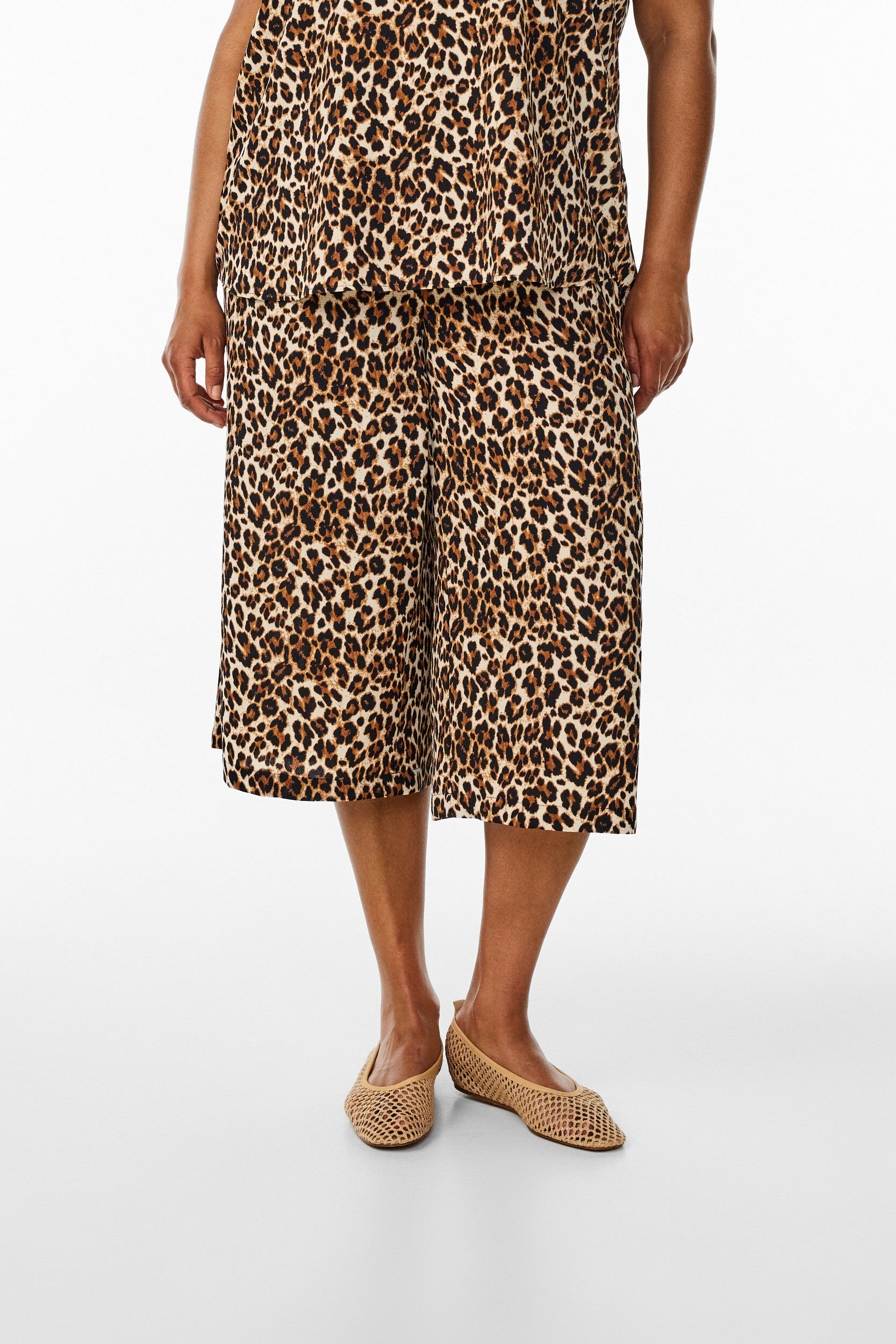 Zizzi Culotte-Hose mit Print, Braun, Model image number 2