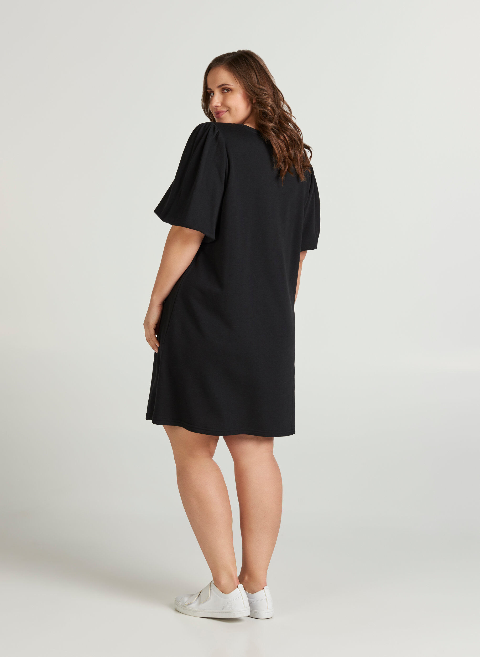 Zizzi Sweatkleid, Black, Model image number 1