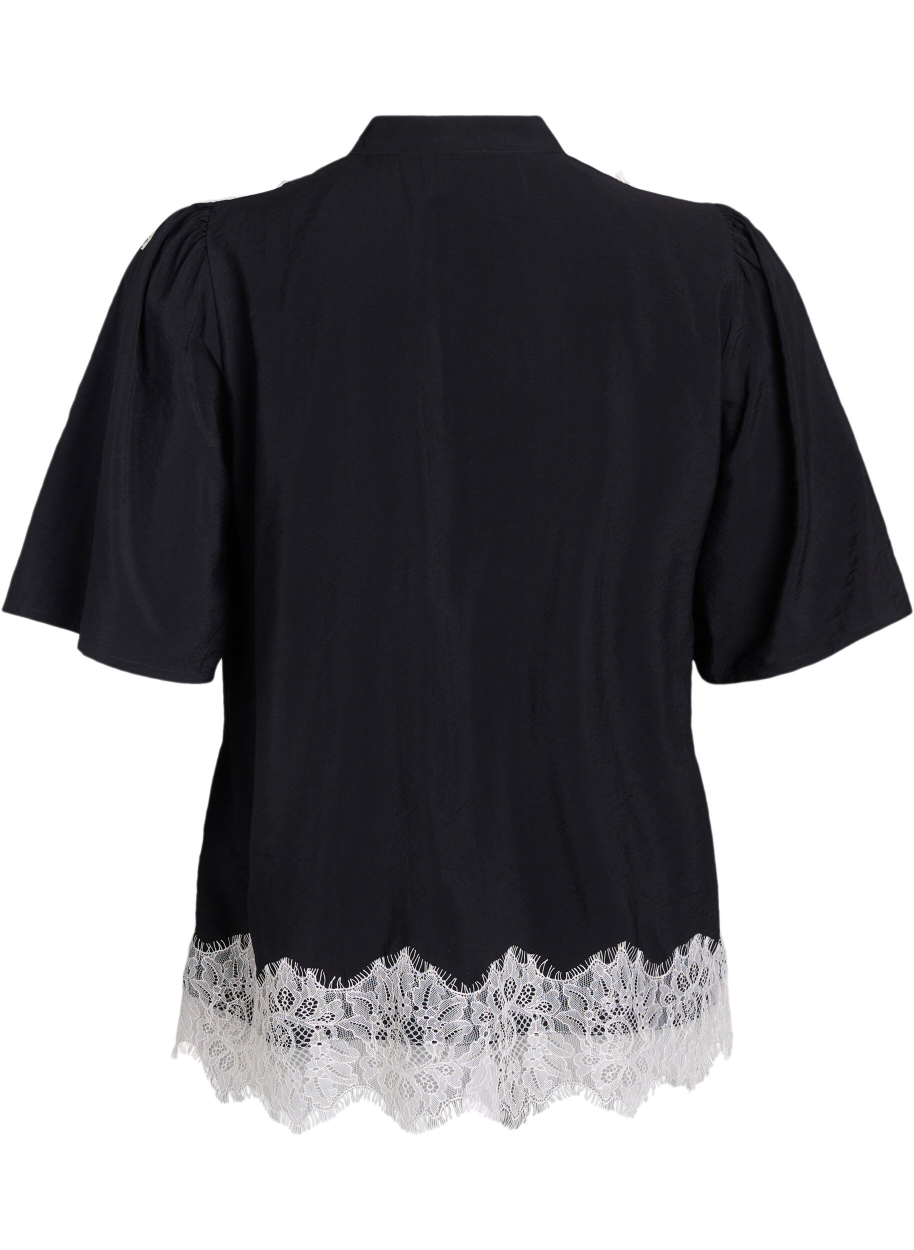 Zizzi Kurz&auml;rmeliges Bluse mit Spitzendetails, Schwarz, Packshot image number 1