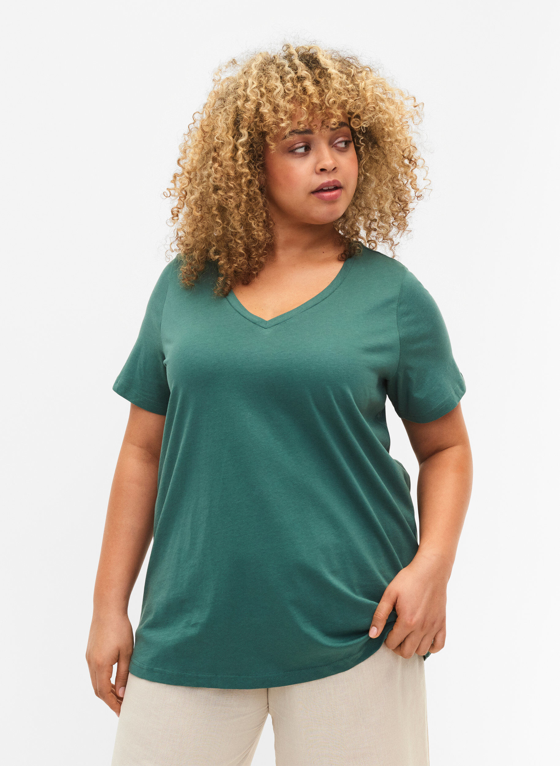 Zizzi 2er-Pack basic T-Shirts aus Baumwolle, Mallard Green/Black, Model image number 0