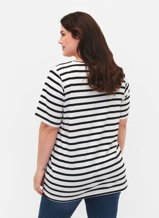 Gestreiftes Baumwoll-T-Shirt, Black Stripes, Model image number 1