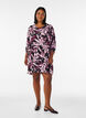 Kurzes gebl&uuml;mtes Kleid aus Viskose mit 3/4-&Auml;rmeln, Schwarz, Model image number 1
