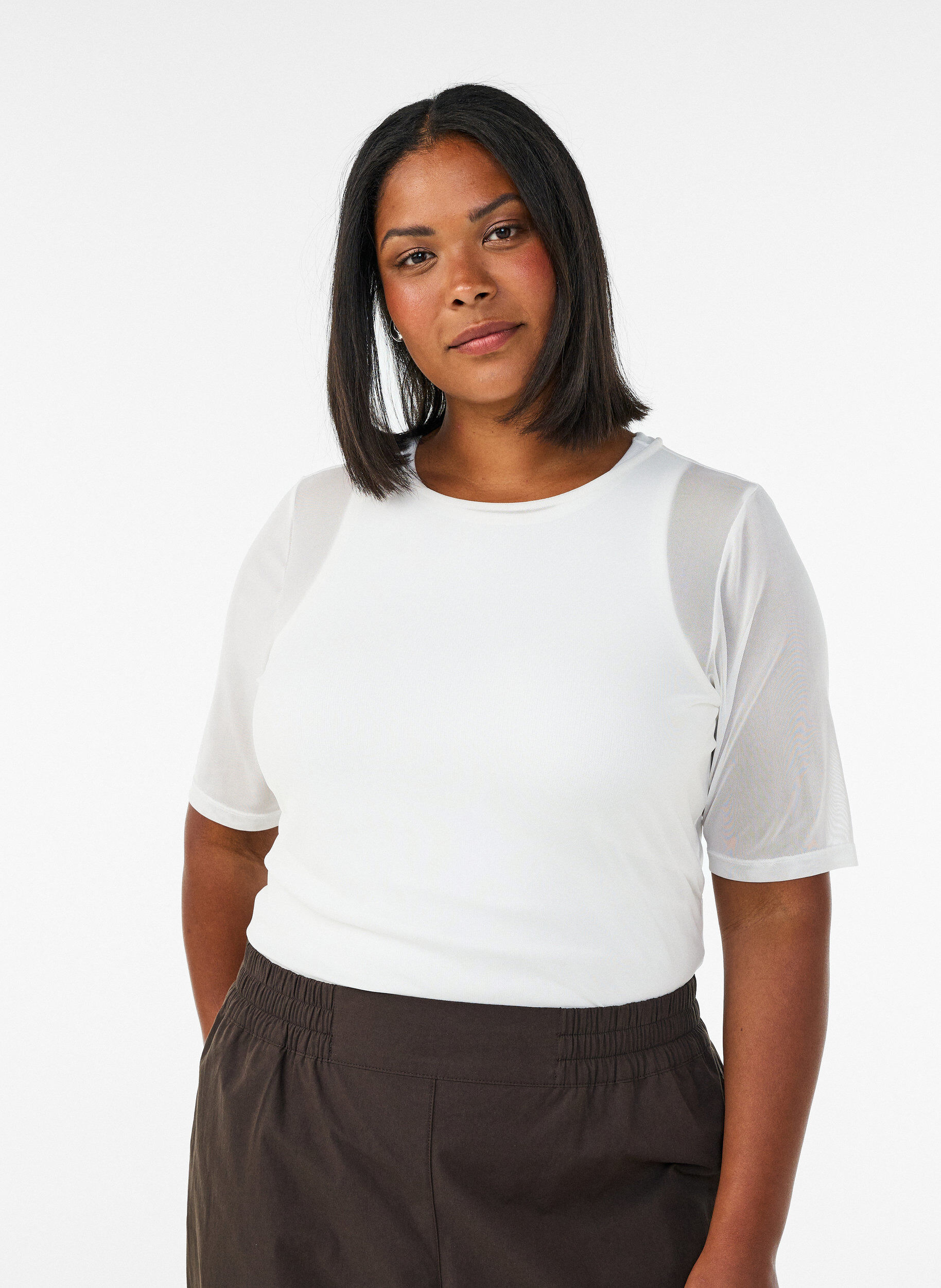 Top aus Mesh mit kurzen &Auml;rmeln und Rundhalsausschnitt, Vanille, Model