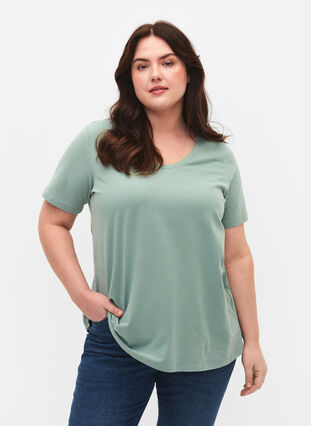 Einfarbiges basic T-Shirt aus Baumwolle, Chinois Green, Model image number 0