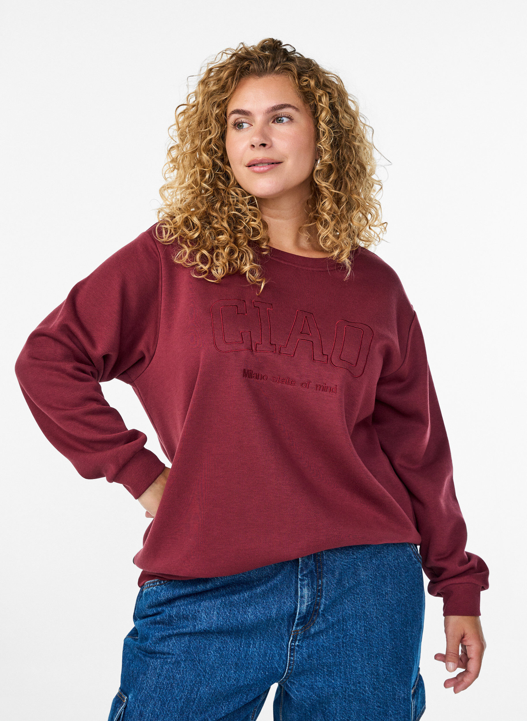 Sweatshirt mit aufgesticktem Mailand-Motiv, Dunkles Bordeaux, Model