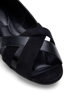 Spitz zulaufende Ballerina-Schuhe mit weiter Passform, Black, Packshot image number 3