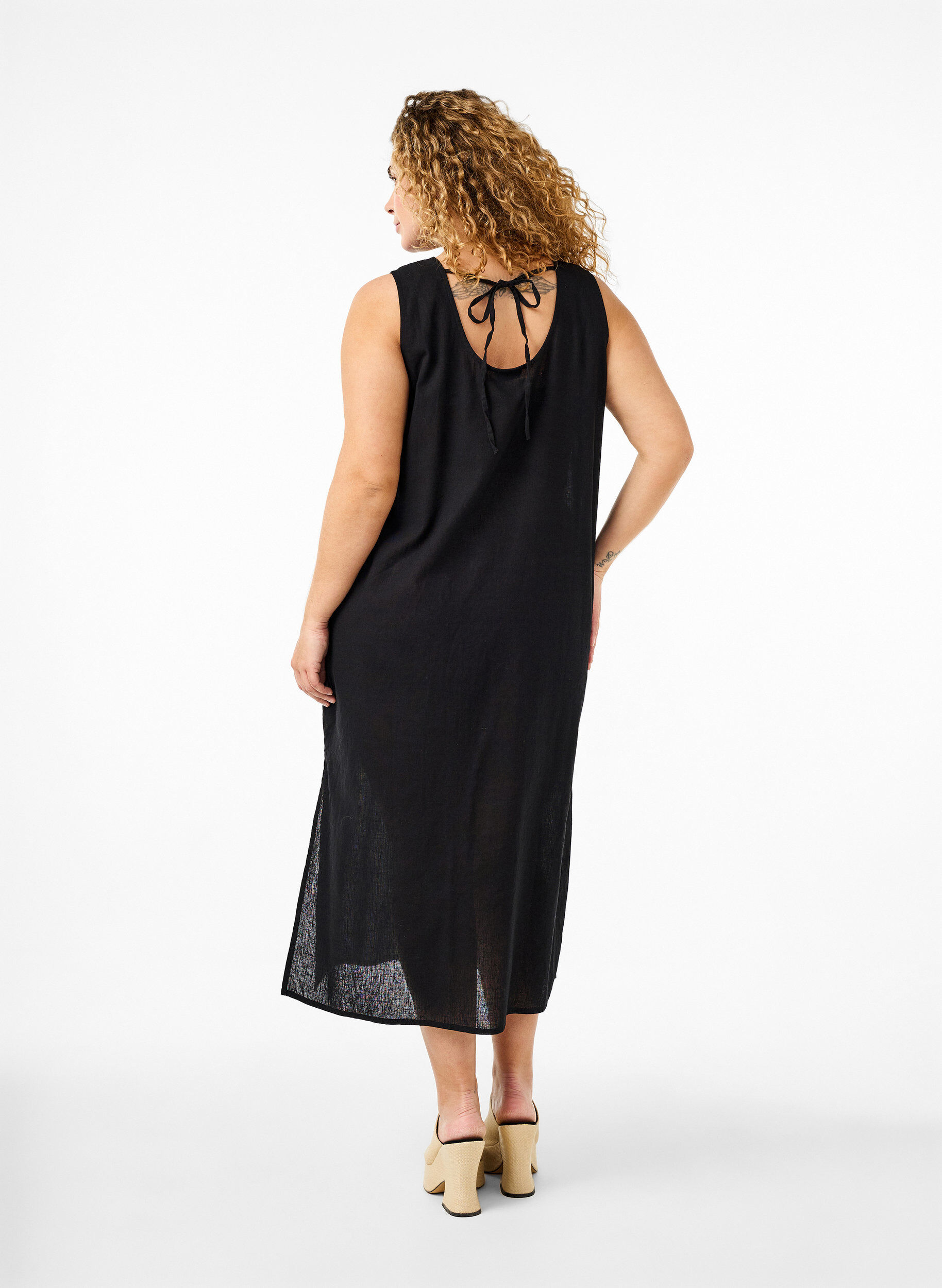 Zizzi &Auml;rmelloses Kleid aus Baumwollmischung mit Leinen, Black, Model image number 1