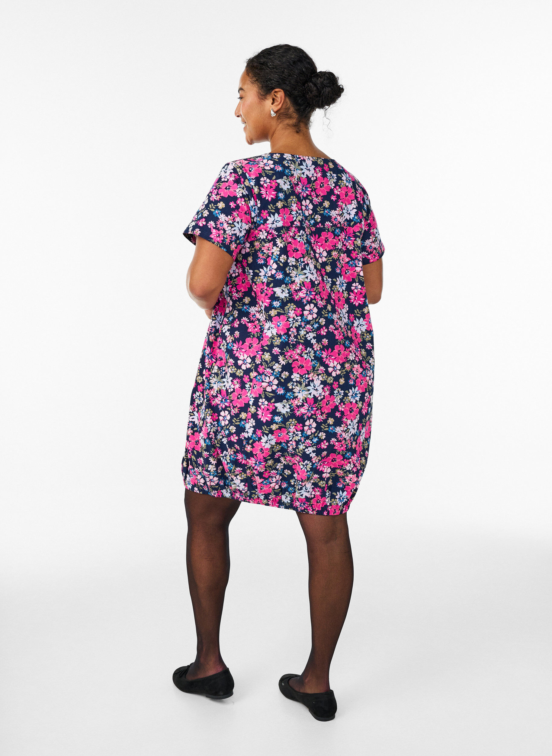 ZizziKurz&auml;rmliges Baumwollkleid mit Print, Blau, Model image number 2
