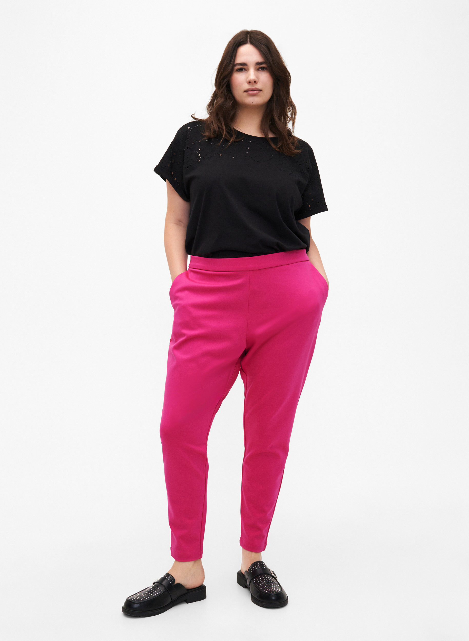 Cropped-Hose mit Taschen, Pink, Model