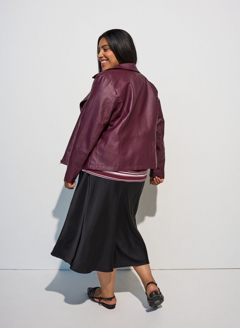 Midirock aus Satin, Schwarz, Model image number 2