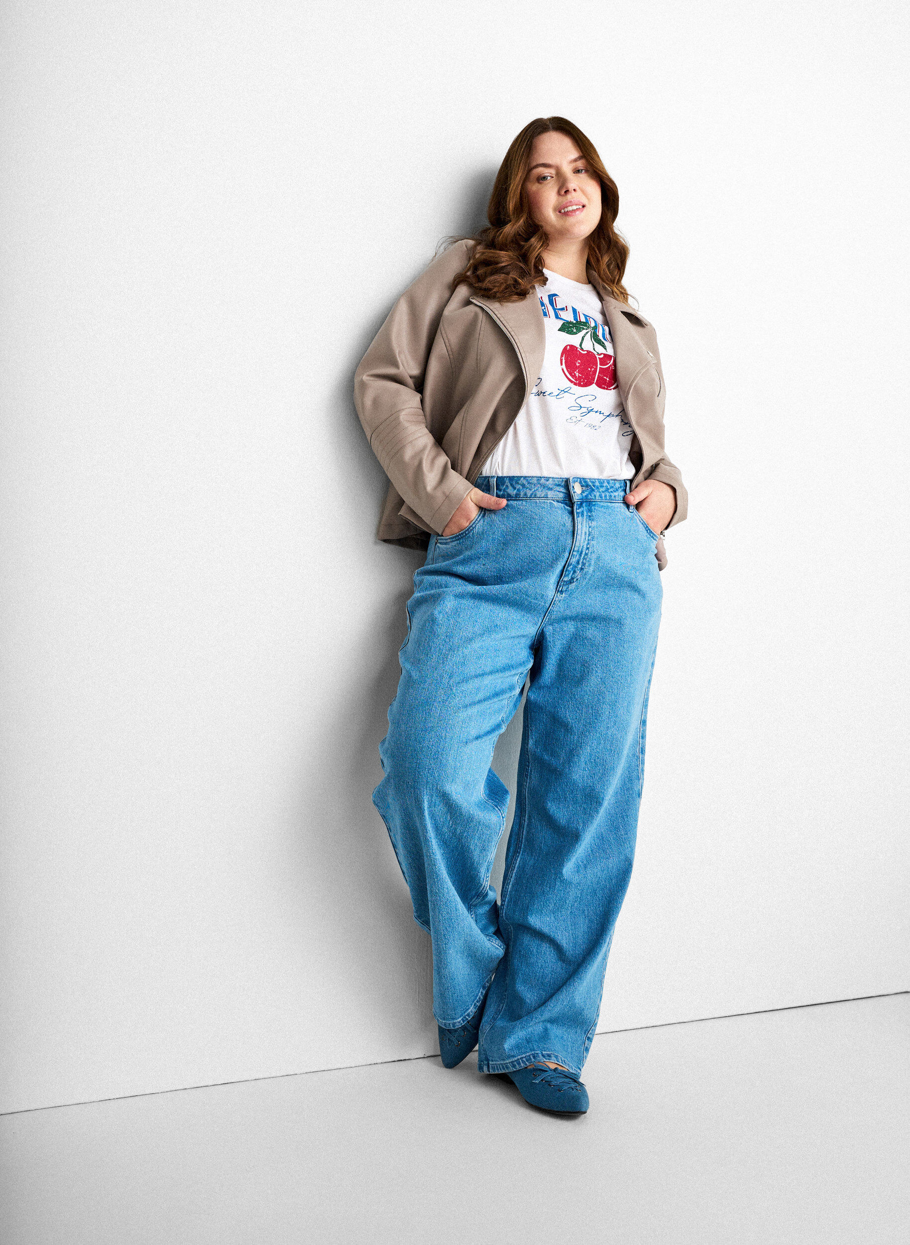 Zizzi Bikerjacke aus Kunstleder, Grau, Model image number 3