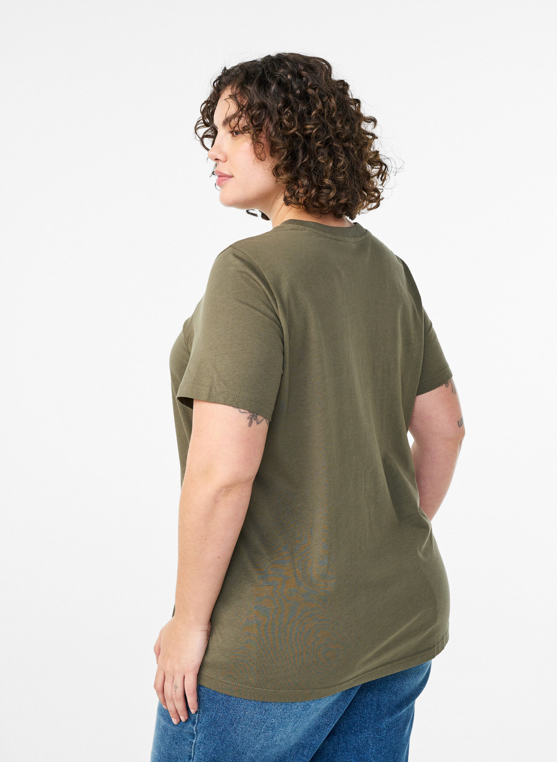 ZizziBasic-T-Shirt aus Baumwolle mit Rundhalsausschnitt, Gr&uuml;n, Model image number 2