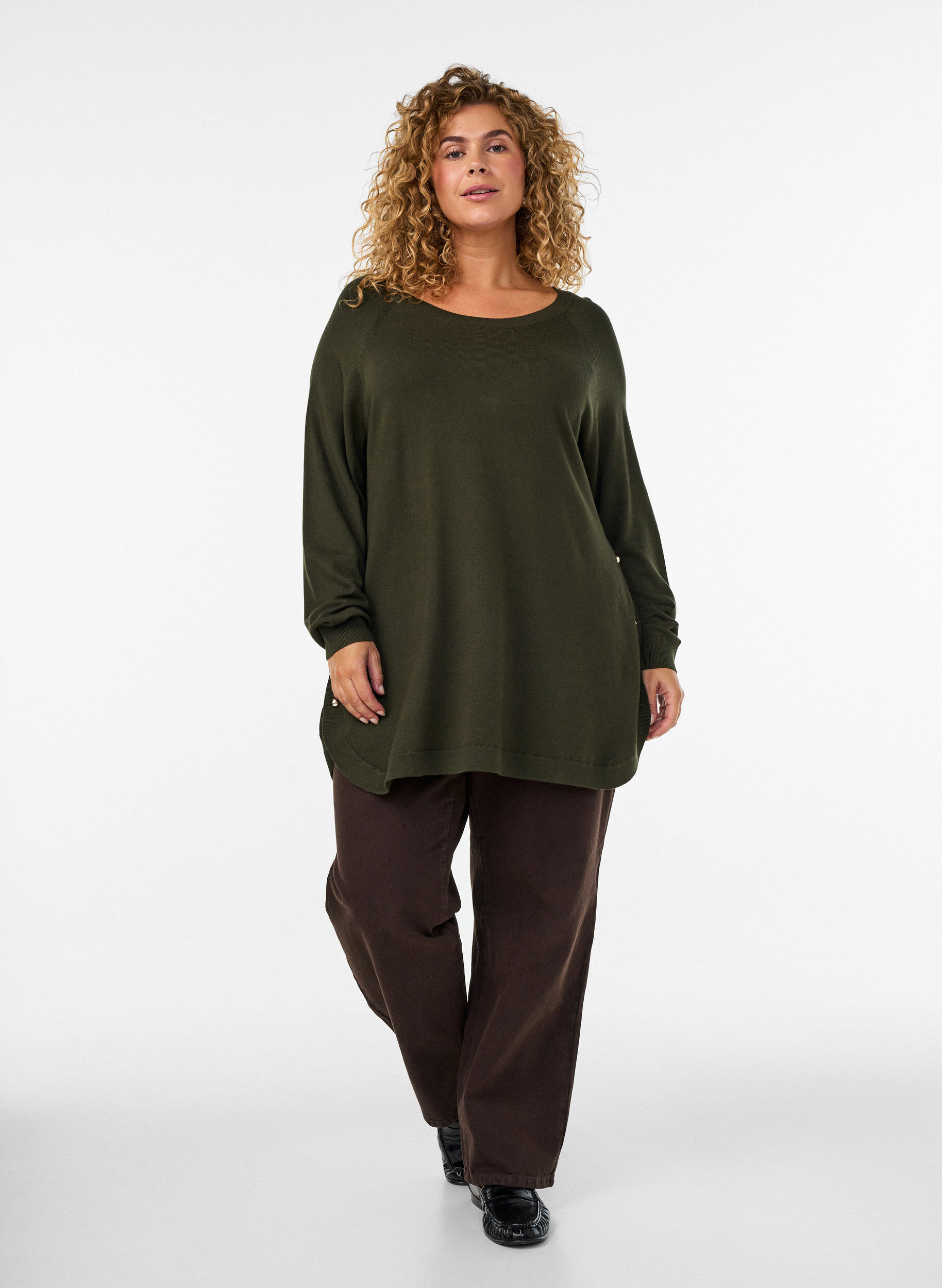 ZizziStrickbluse mit seitlichen Kn&ouml;pfen, Gr&uuml;n, Model image number 1