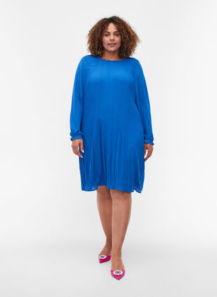 Langarm Plissé-Kleid mit Rüschen, Dazzling Blue, Model image number 2