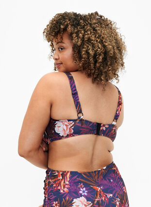 Bedruckter Bikini BH mit Bügel, Purple Flower, Model image number 1