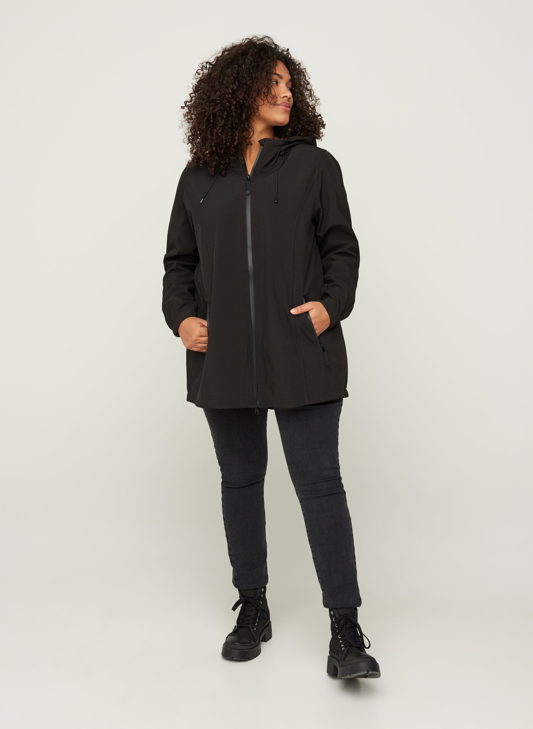 Zizzi Softshelljacke, Black, Model image number 5