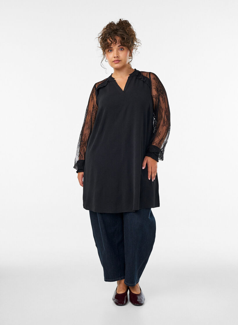 Tunika mit transparenten &Auml;rmeln aus Spitze, Schwarz, Model image number 1