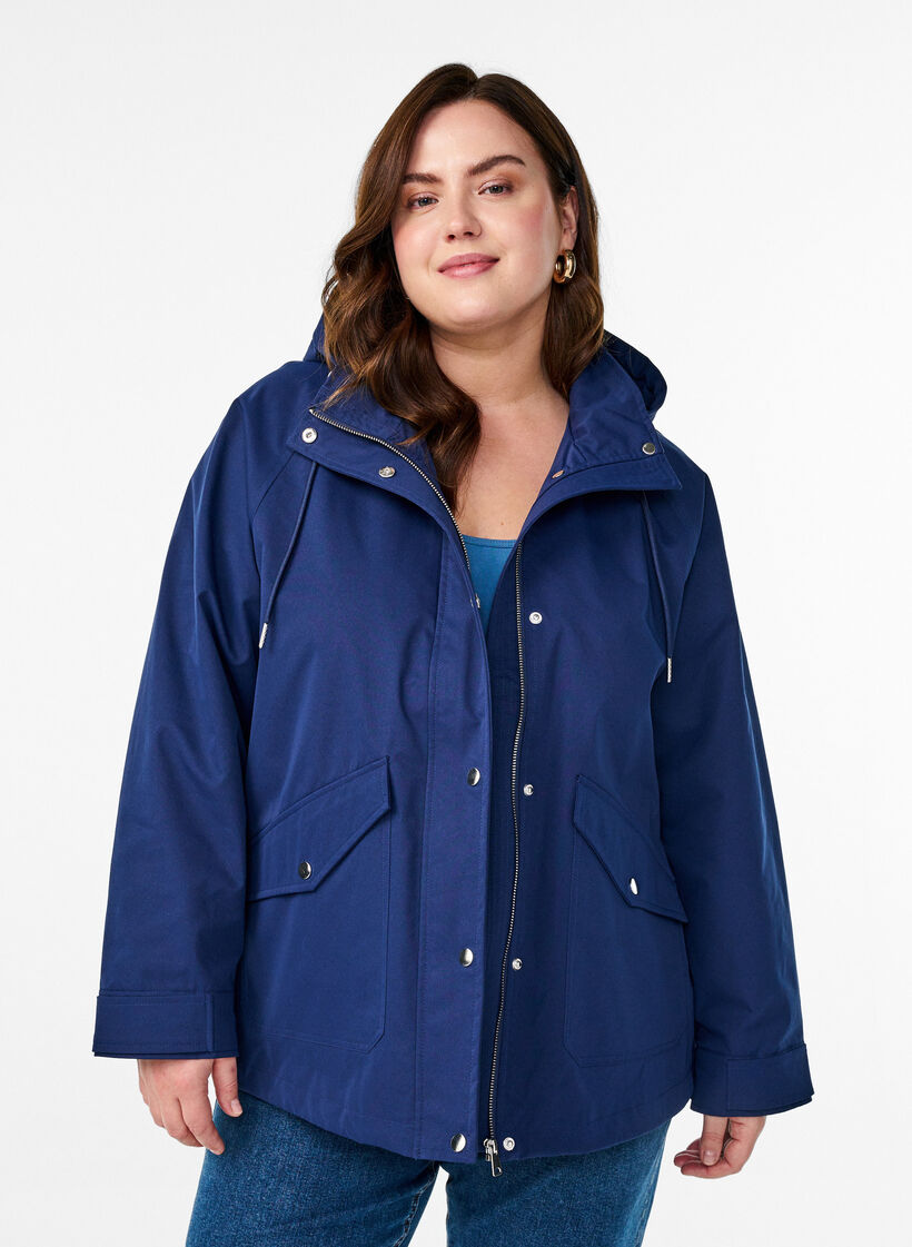 Kurze Fr&uuml;hlingsjacke mit abnehmbarer Kapuze, Blau, Model image number 0