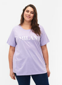 FLASH - T-Shirt mit Motiv, Lavender, Model
