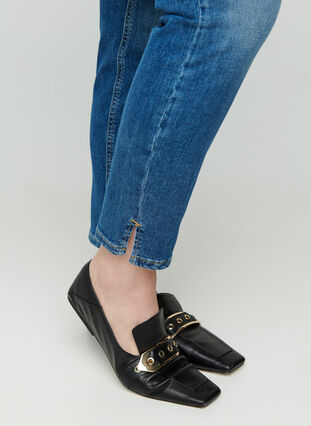 Sanna Jeans mit Schlitz am Fuß, Dark blue denim, Model image number 1