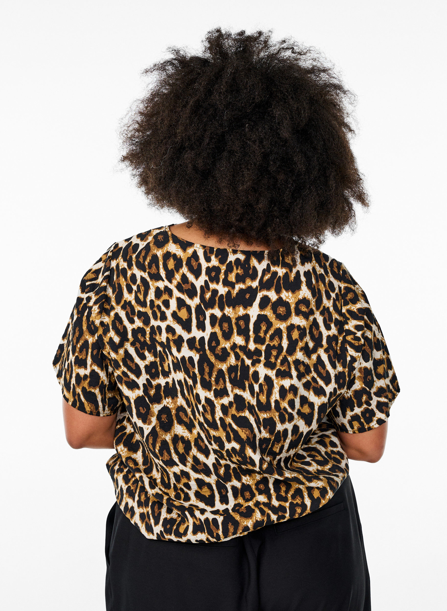 Zizzi Kurz&auml;rmelige Viskosebluse mit Spitzenbesatz, Braun, Model image number 2