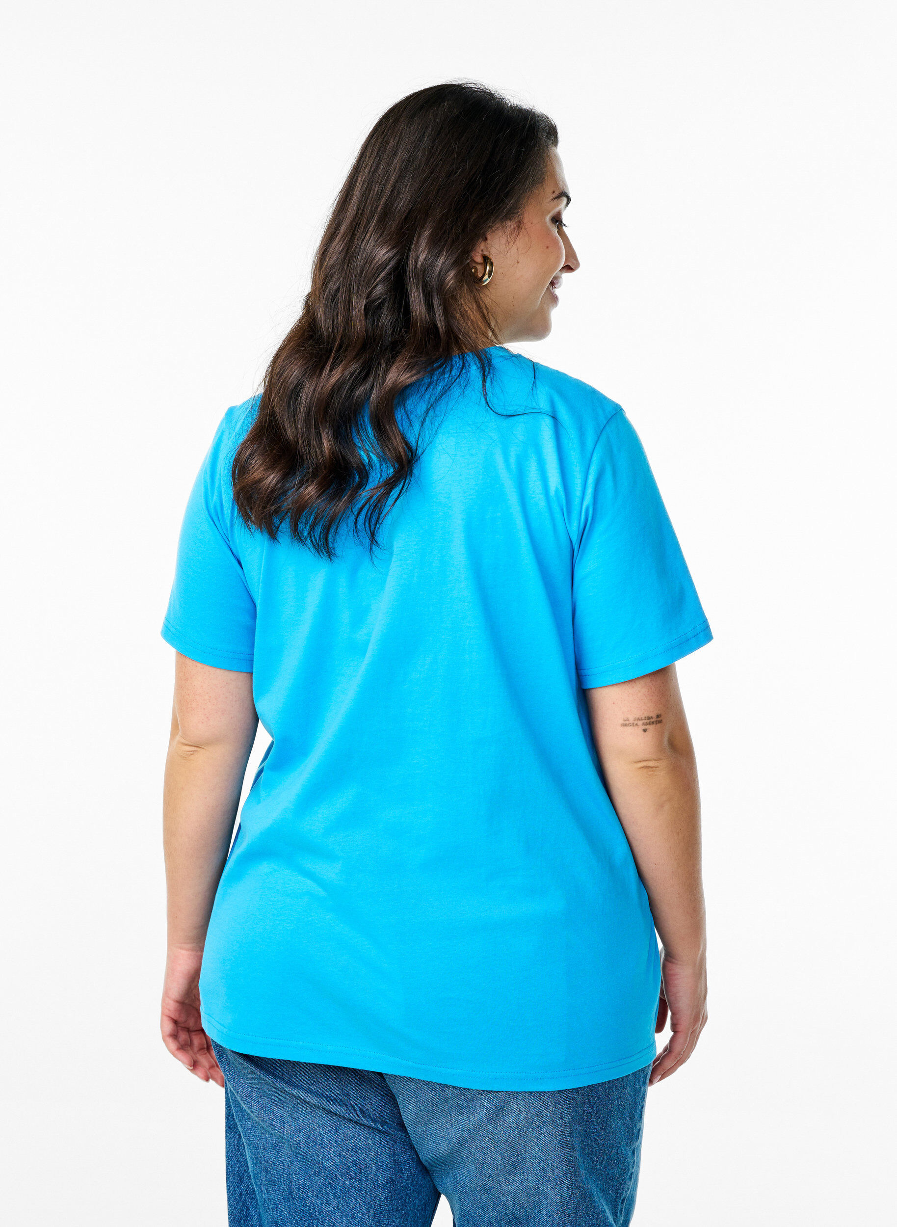 Zizzi Basic-T-Shirt aus Baumwolle mit Rundhalsausschnitt, Blau, Model image number 2