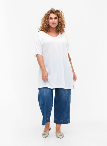 Einfarbiges Oversize T-Shirt mit V-Ausschnitt, Bright White, Model image number 2