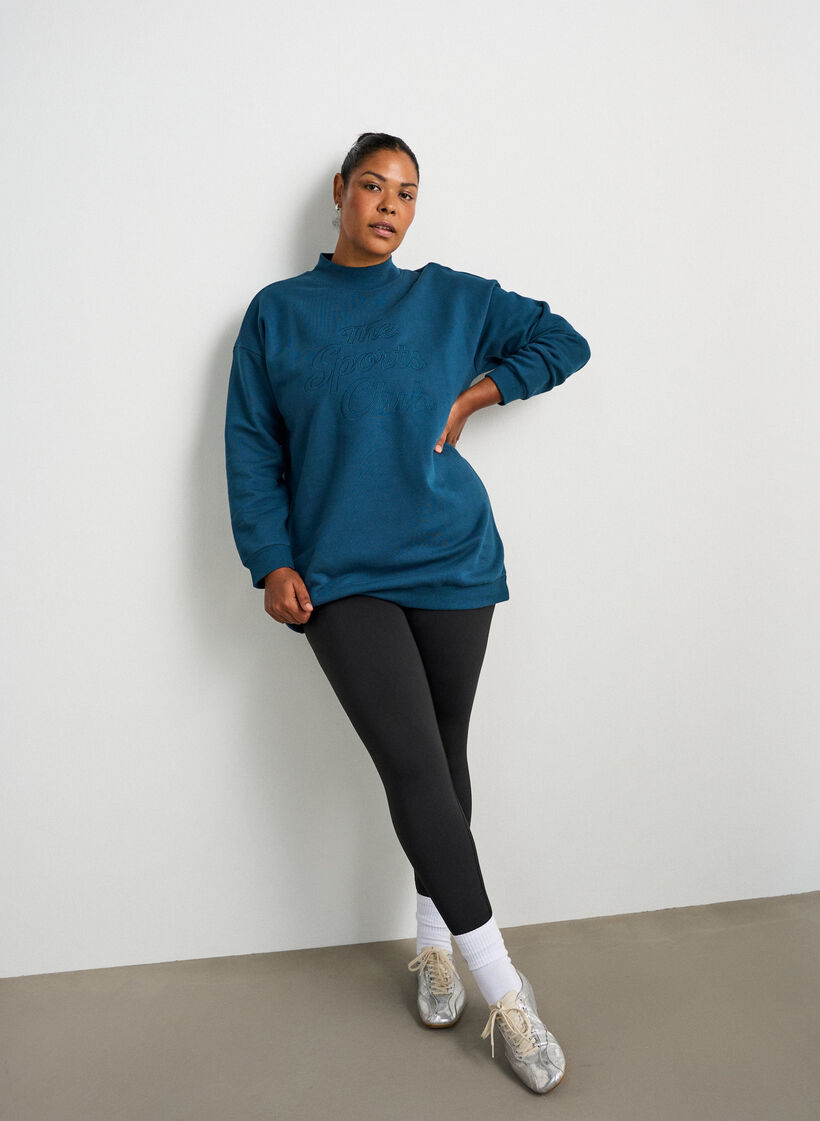 Langes Sweatshirt mit Stehkragen und gesticktem Text, Blau, Model image number 1