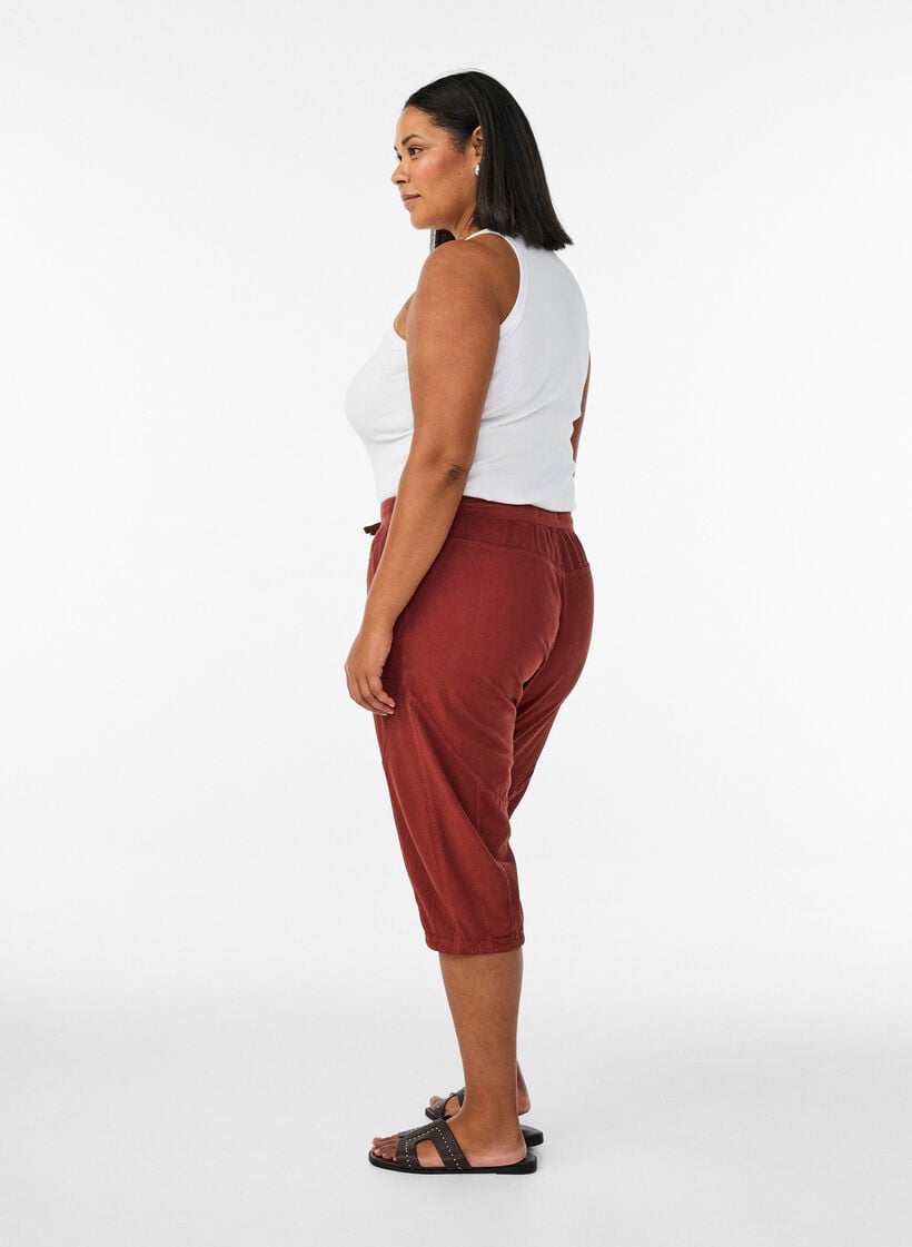 Capri-Hose aus Baumwolle, Rot, Model image number 1
