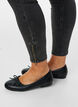 Cropped Amy Jeans mit Rei&szlig;verschluss, Grau, Model image number 4