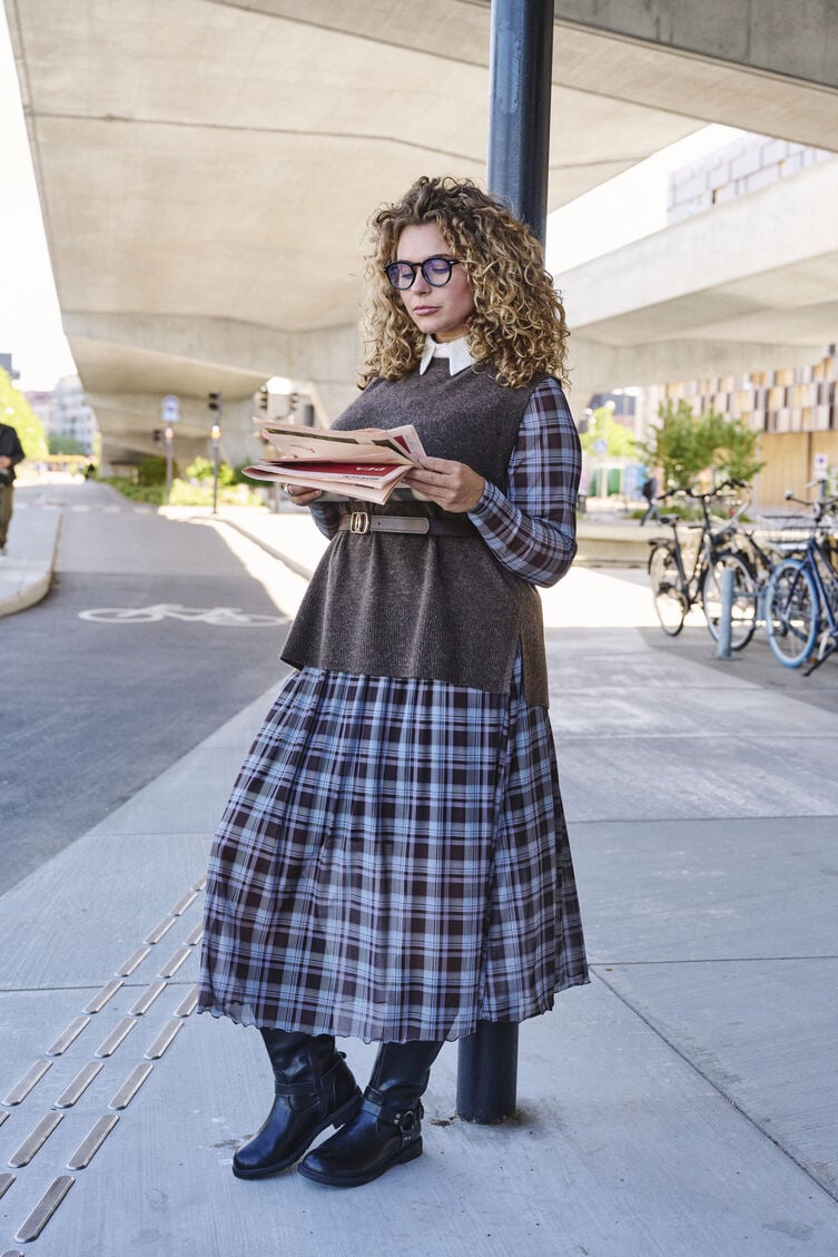 Elegantes Layering in Karomuster, , Model
