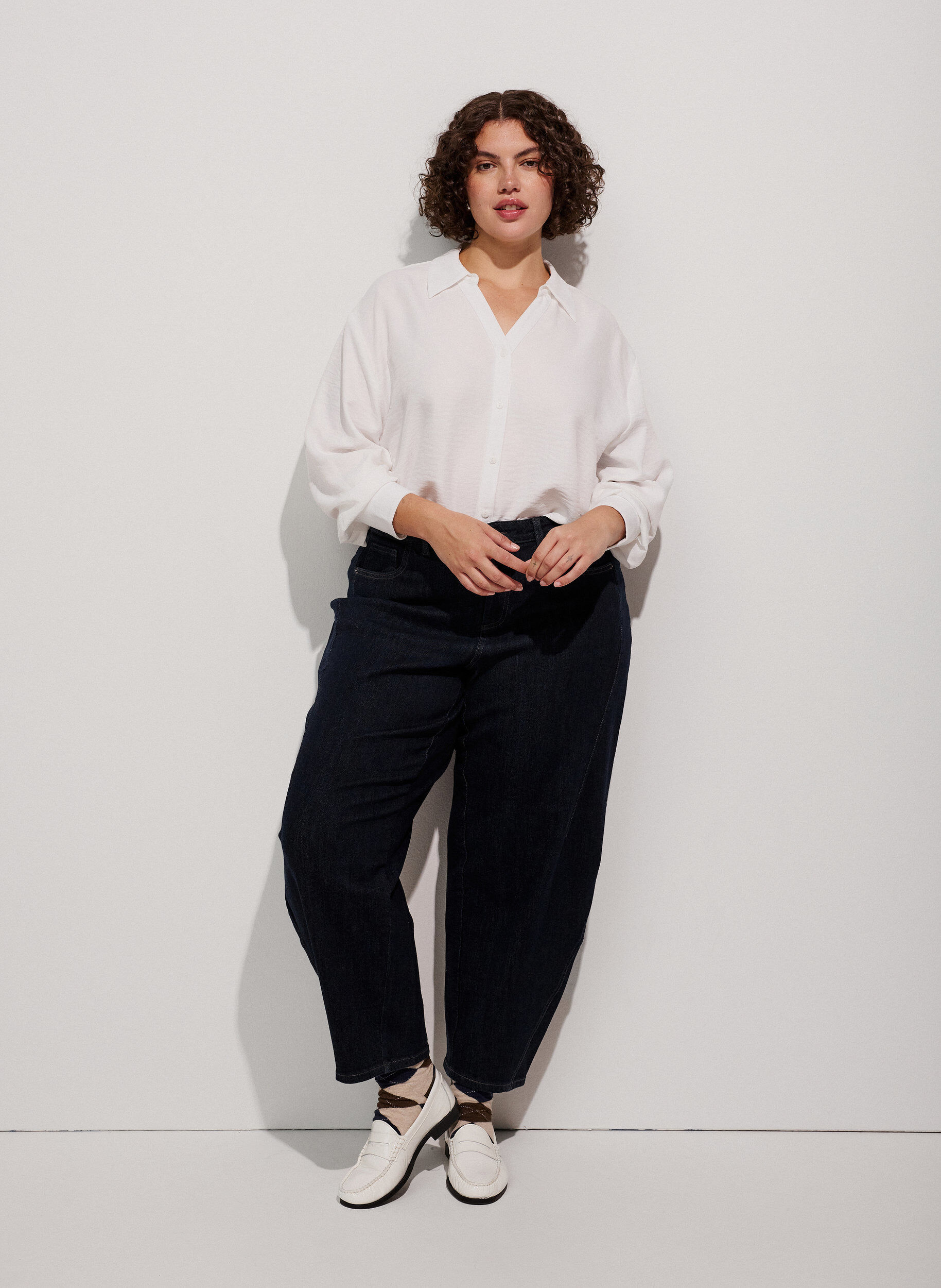ZizziLockere Bluse mit V-Ausschnitt, Wei&szlig;, Model image number 1