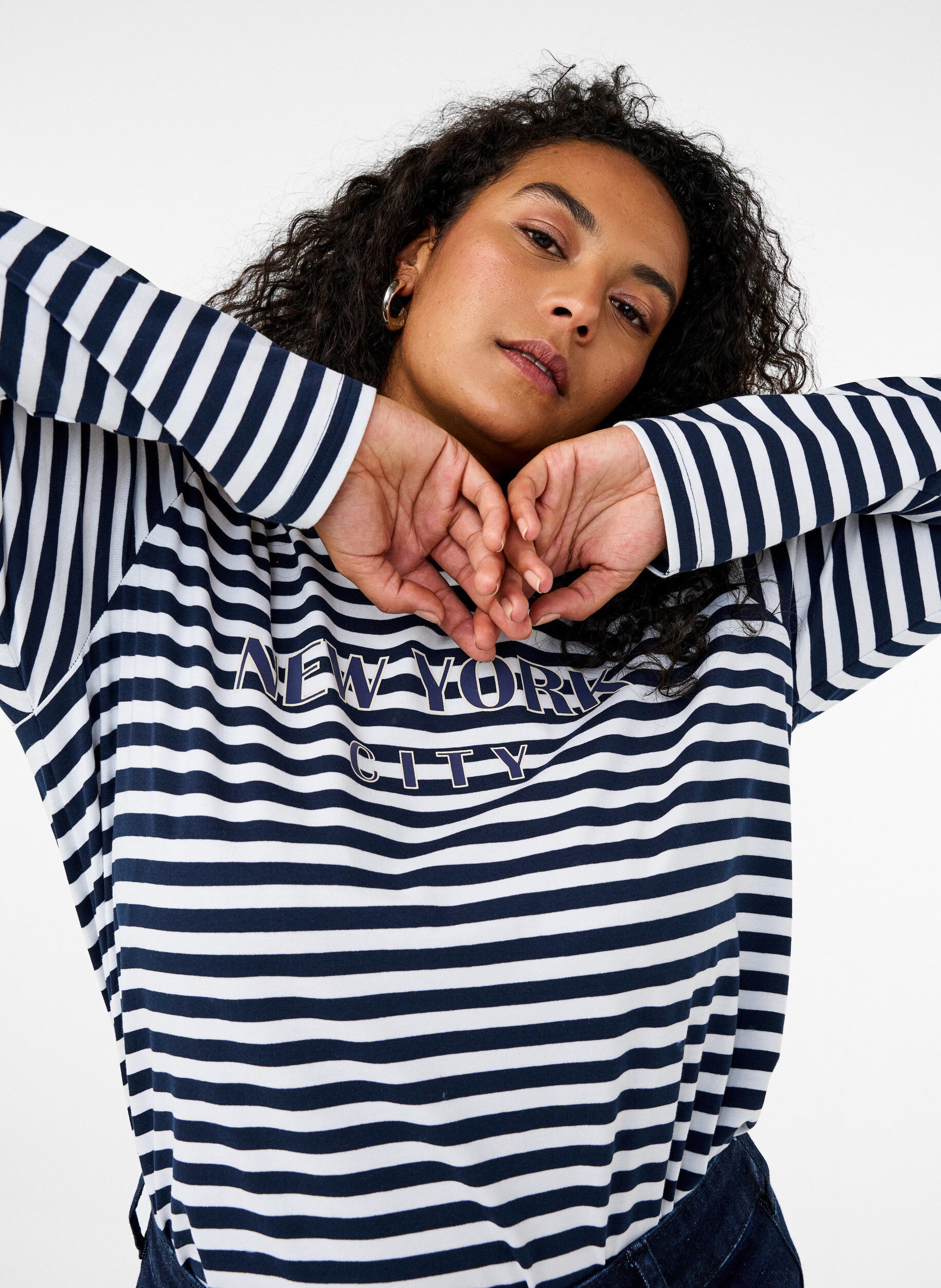 Zizzi Gestreifte Bluse mit Motiv, White w.Navy Stripe, Image image number 0