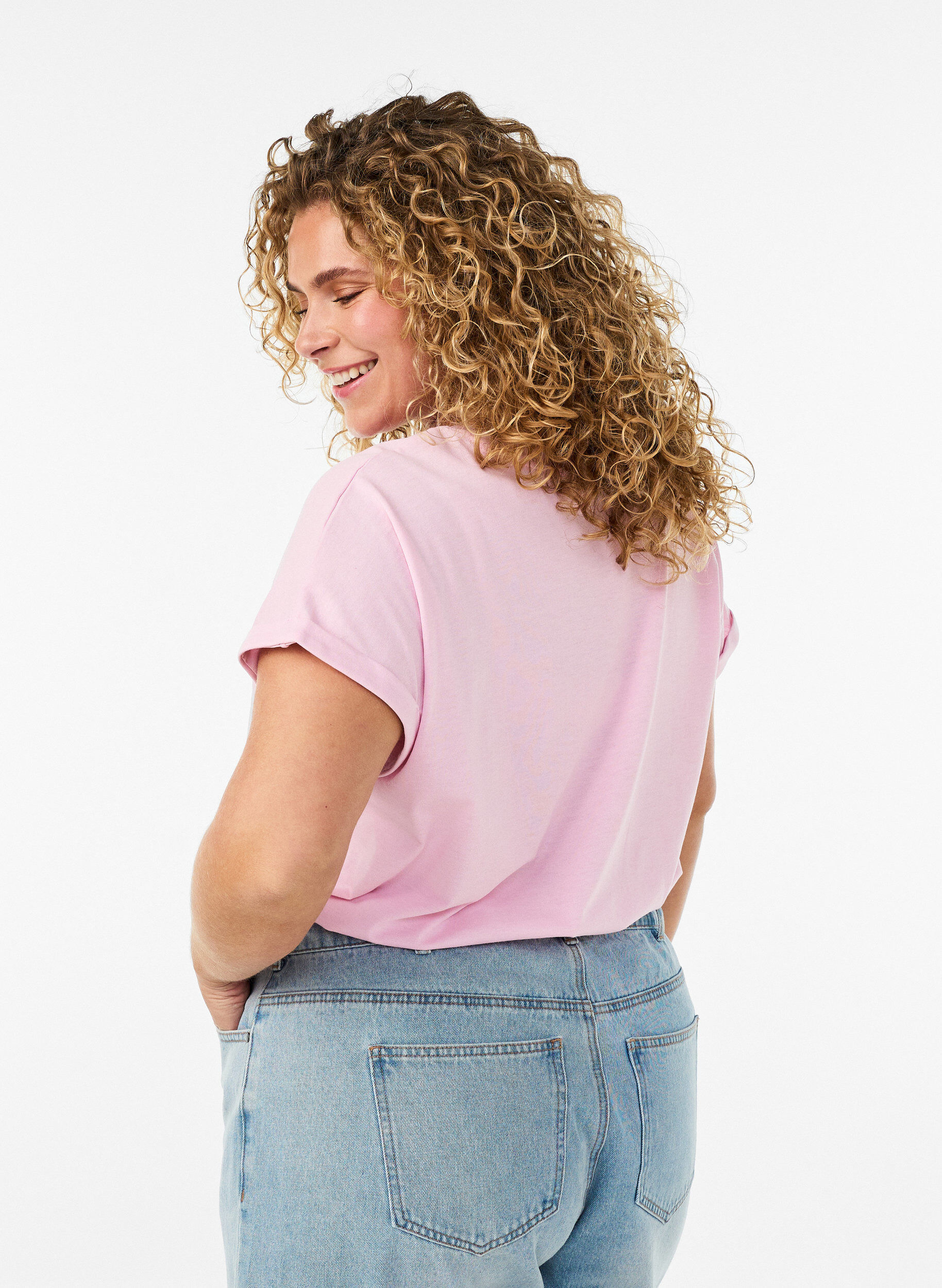 ZizziKurz&auml;rmeliges T-Shirt aus einer Baumwollmischung, Rot, Model image number 2