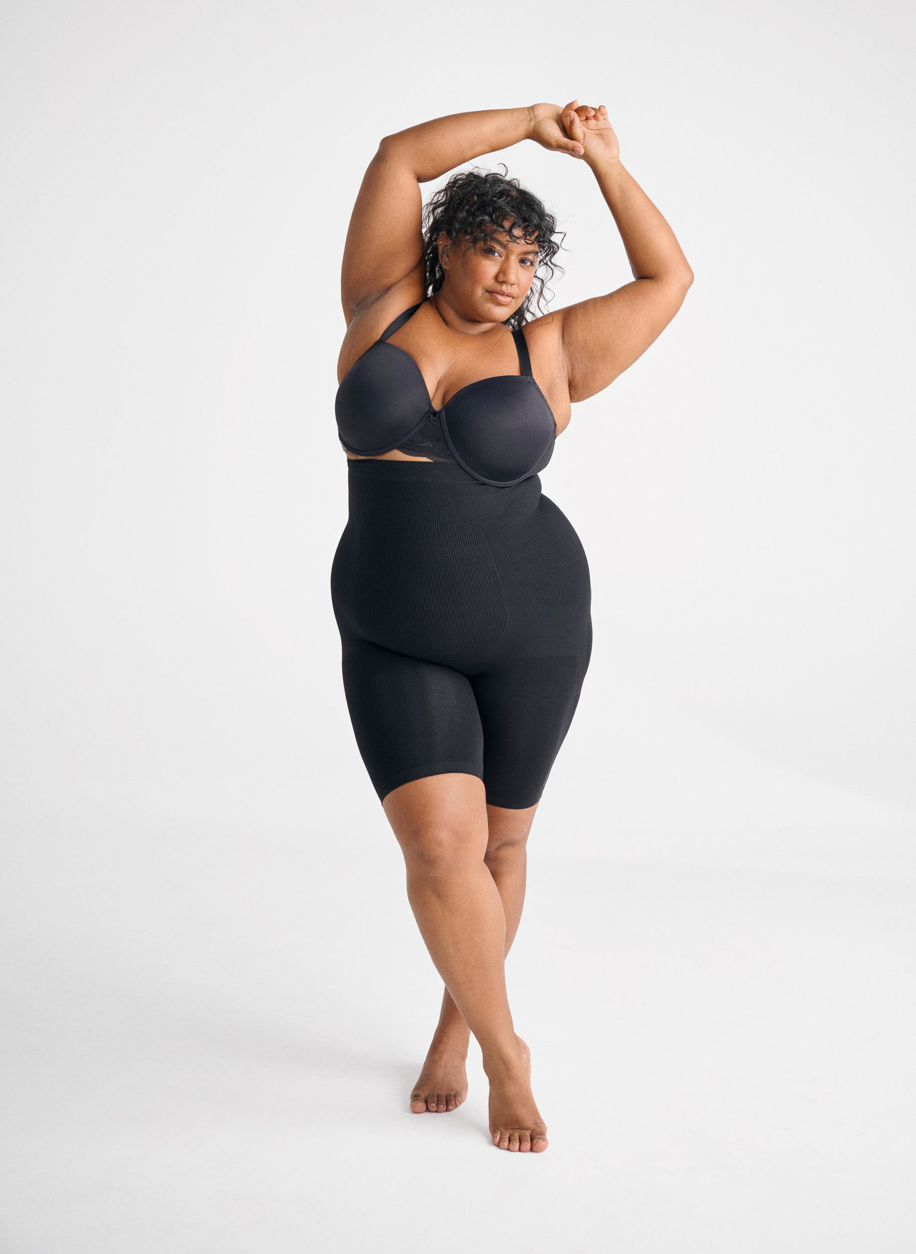 Zizzi Hochtaillierte Shapewear Shorts, Schwarz, Image image number 0