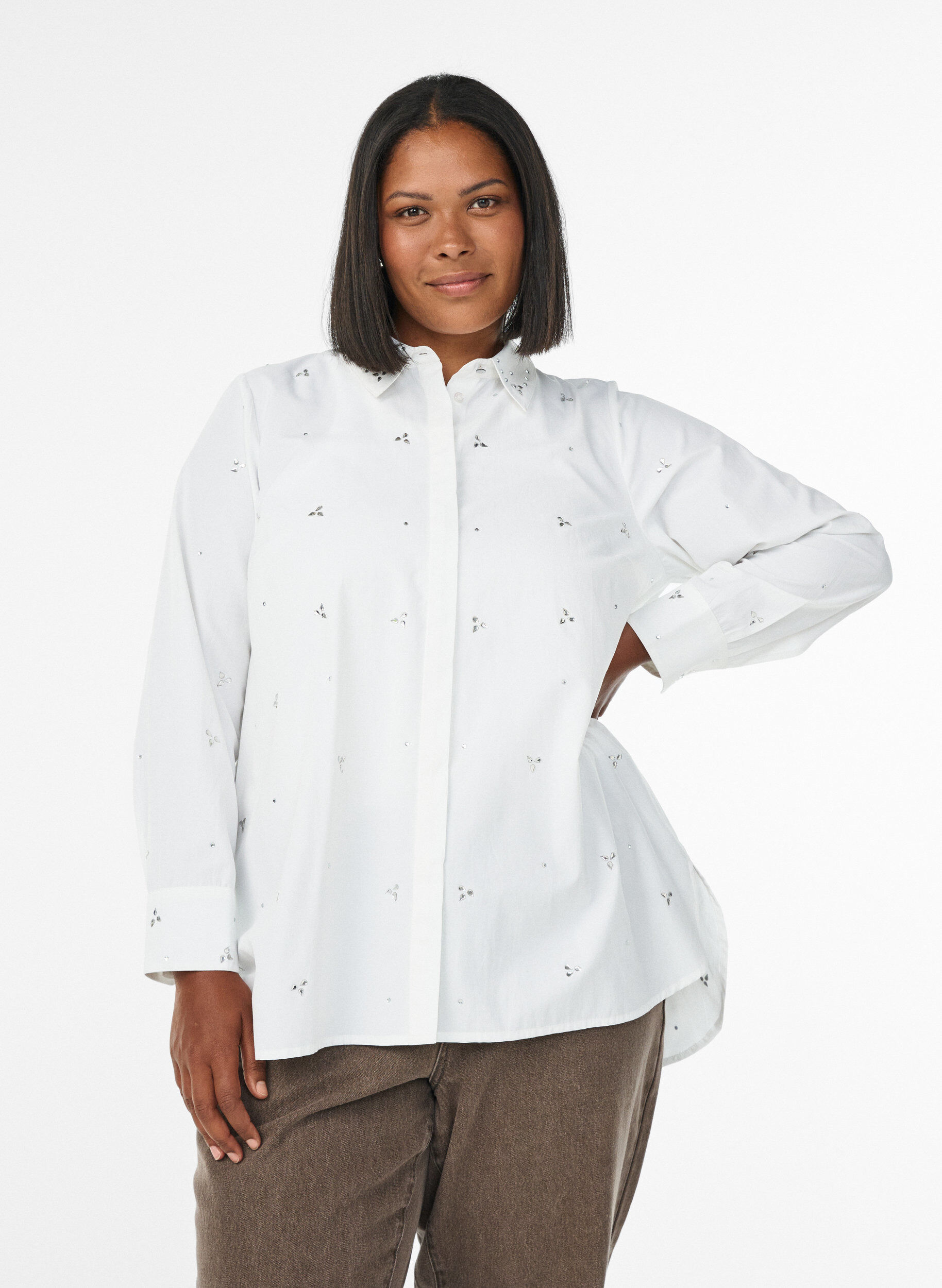 Zizzi Bluse mit Strasssteinen, Wei&szlig;, Model image number 0