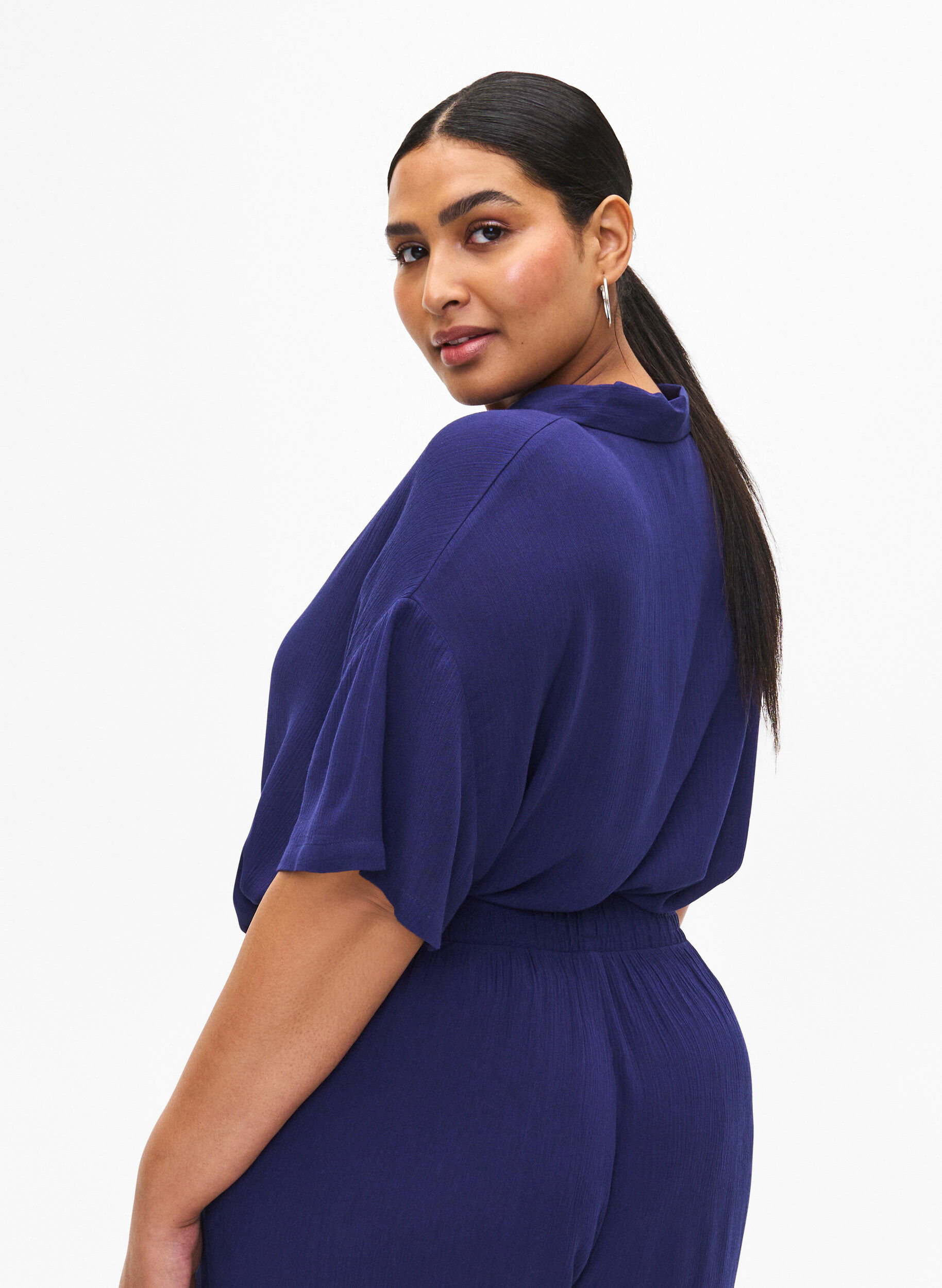 Zizzi Kurz&auml;rmliges Viskosehemd mit Kragen, Medieval Blue, Model image number 1